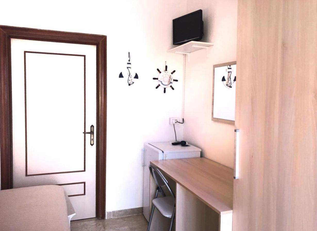 Dimora Il Girasole Hotel Torre San Giovanni Ugento Ngoại thất bức ảnh